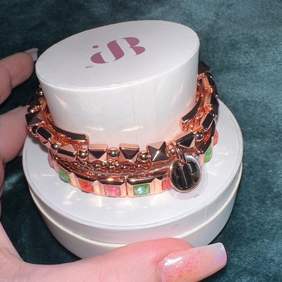 Bomb Party Spring Stack 2024 - Picture 2 of 4